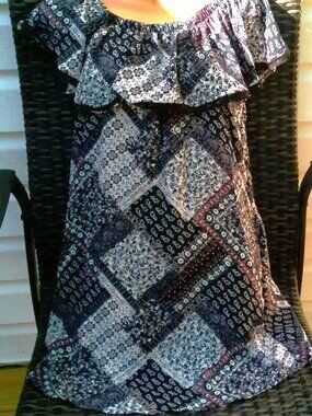 TRIXXIE DRESS SIZE SMALL BLUE RED WITH RUFFLE NECK